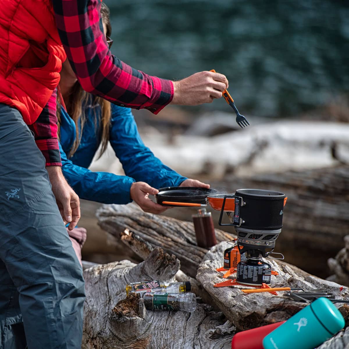 Jetboil MiniMo 1,0L Carbon, Tūristu plītiņas komplekts