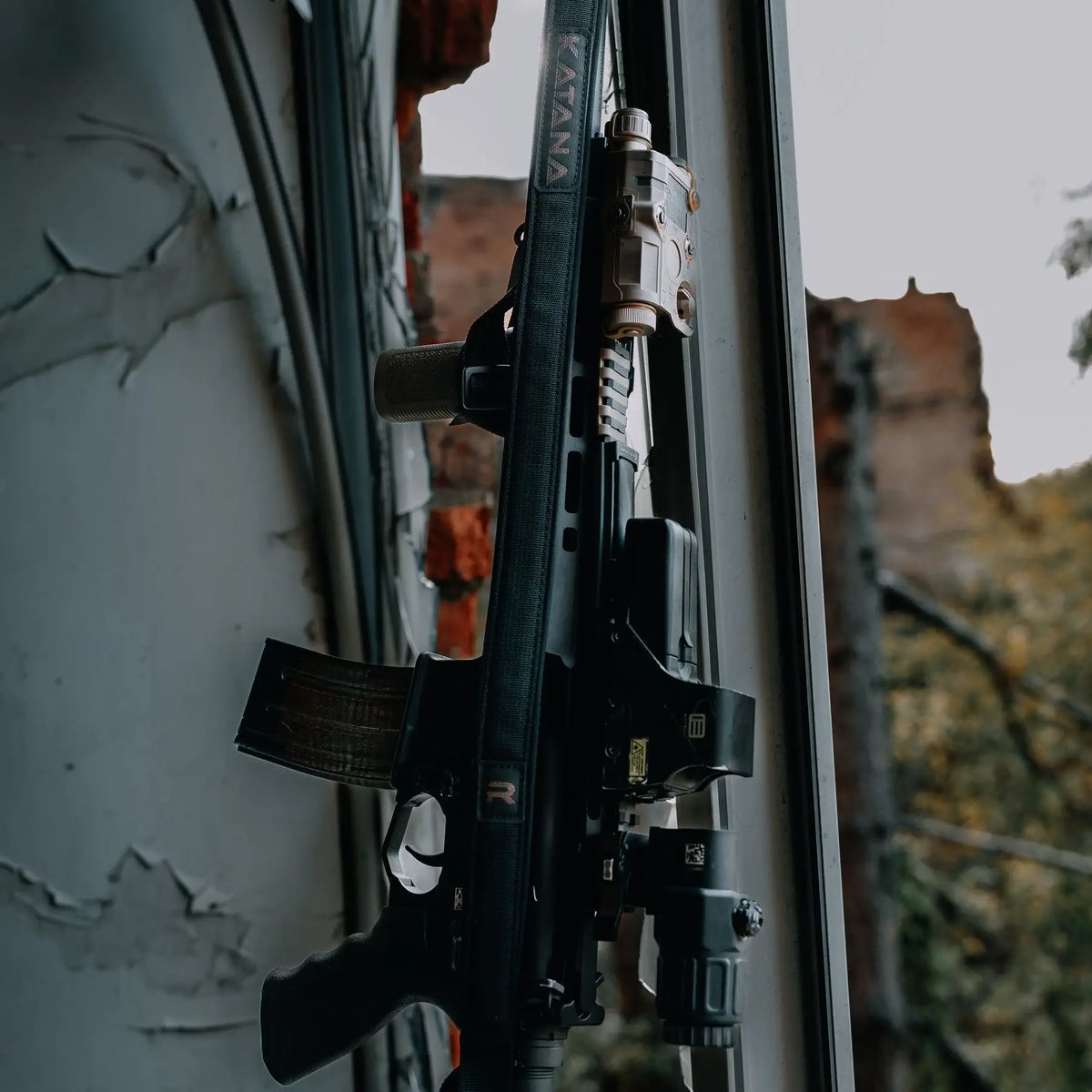 Divu Punktu Ieroču Siksna RAGNAROK Katana QD Black — attēls 6